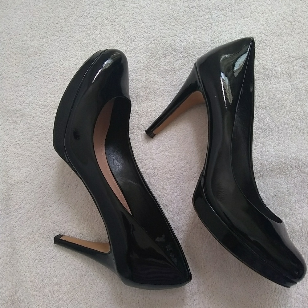 VINCE CAMUTO shoes size 7 1/2 woman